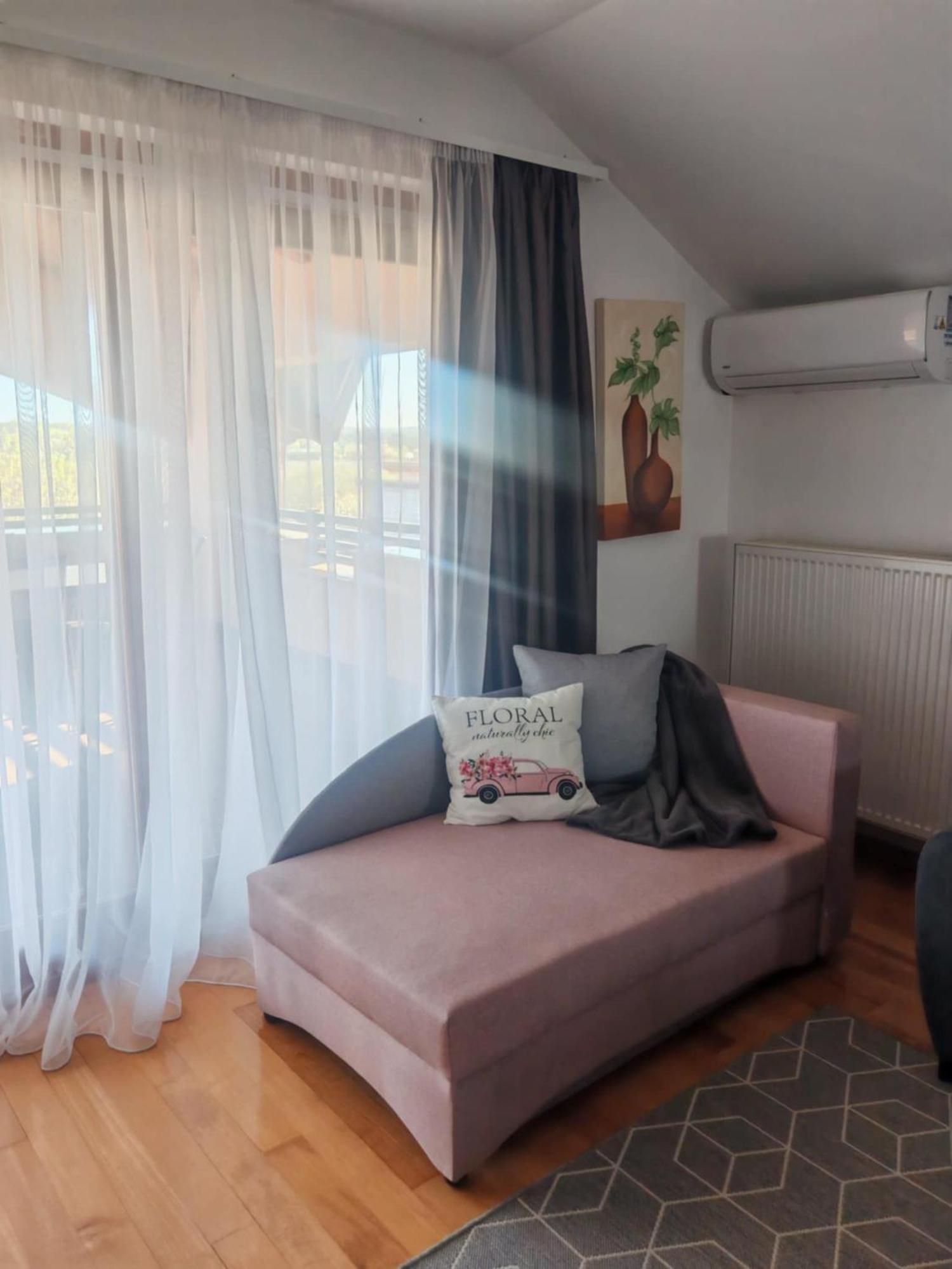 Apartman Kristian Zagreb Airport 벨리카 고리차 외부 사진